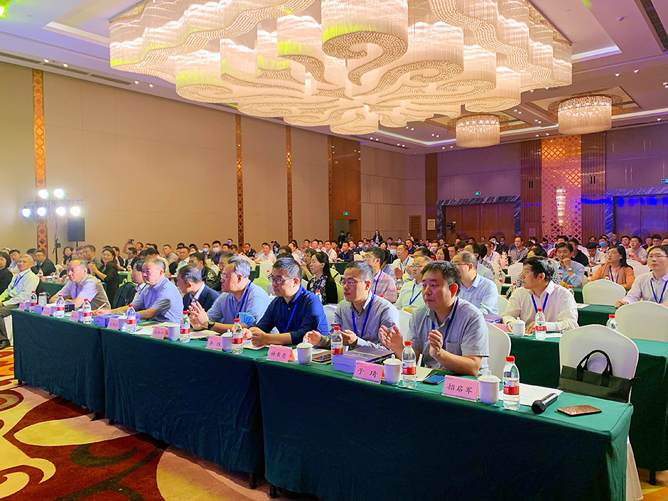 第36屆中國(guó)直升機(jī)學(xué)術(shù)交流會(huì)暨技術(shù)經(jīng)濟(jì)融合論壇會(huì)議(圖8) 第36屆中國(guó)直升機(jī)學(xué)術(shù)交流會(huì)暨技術(shù)經(jīng)濟(jì)融合論壇會(huì)議(圖8)